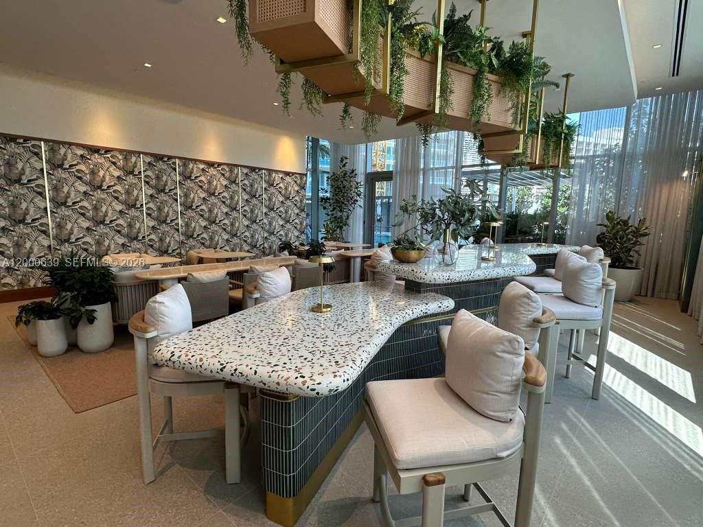 Viceroy Residence - Residential Lease