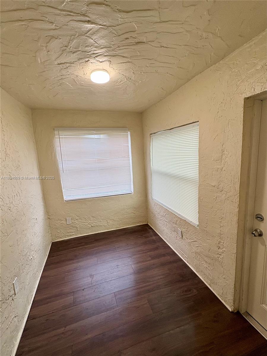 NORTH PALM BCH 4 - Residential Lease