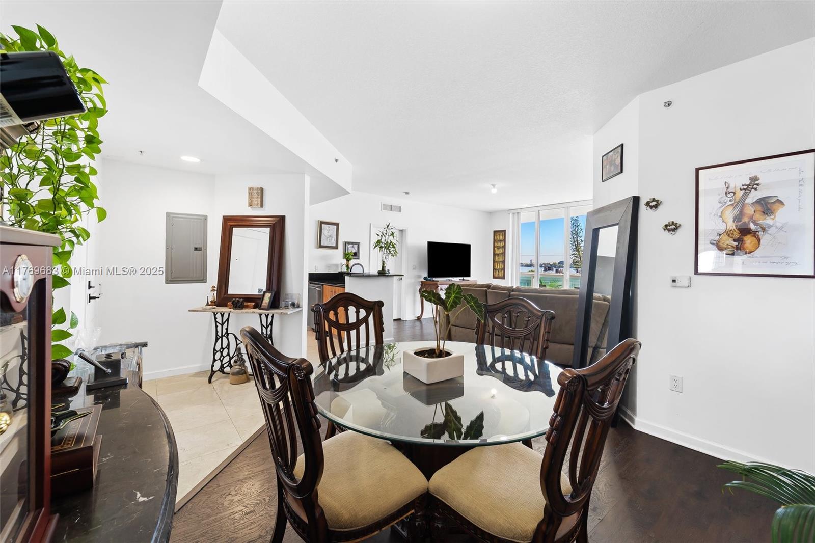 360 CONDO B - Residential