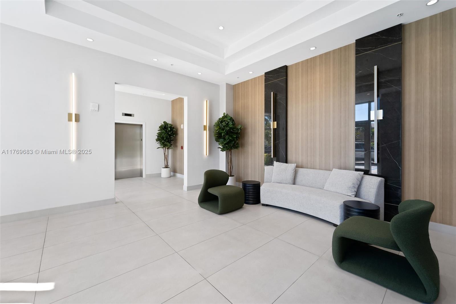 360 CONDO B - Residential