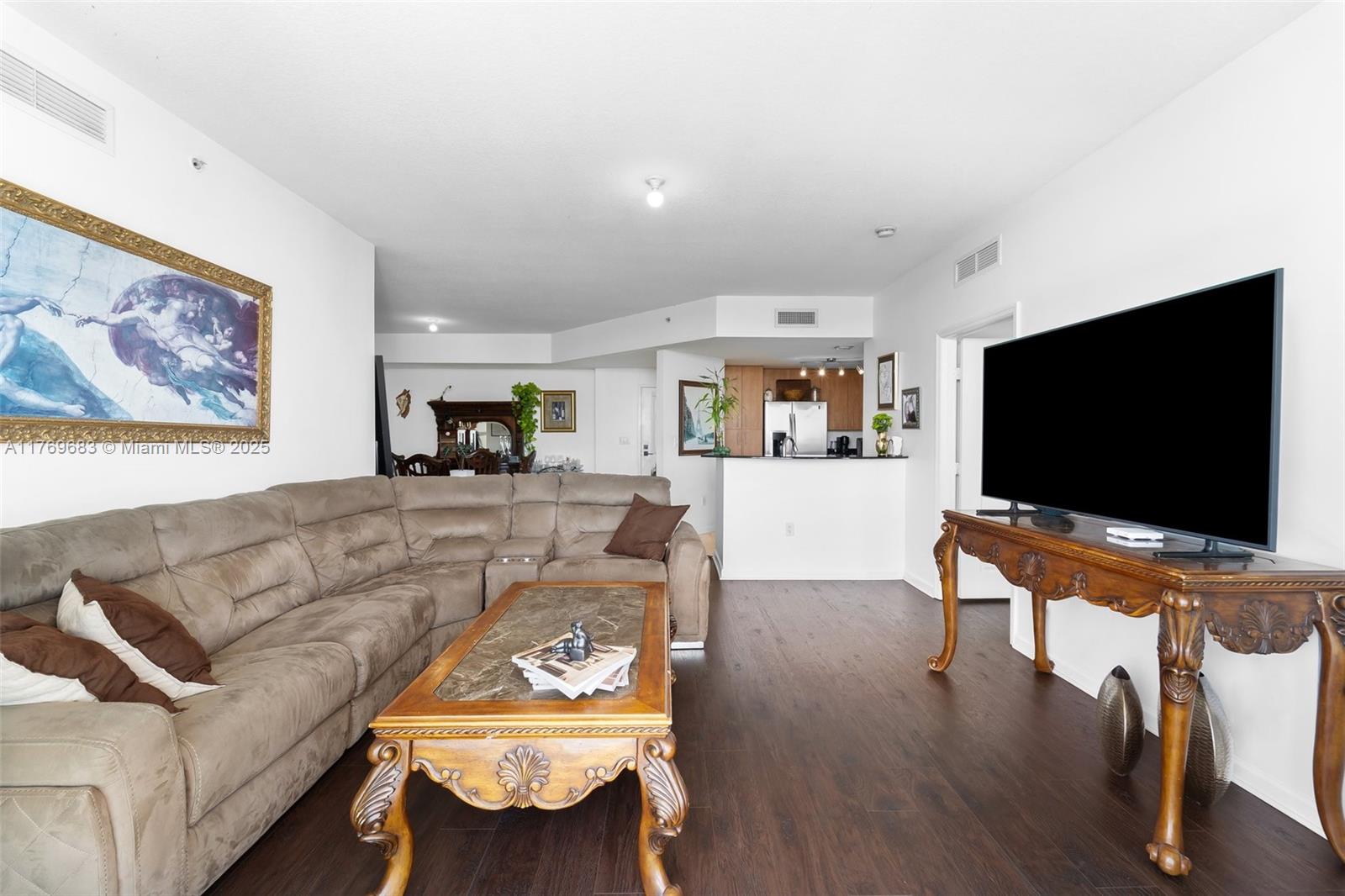 360 CONDO B - Residential