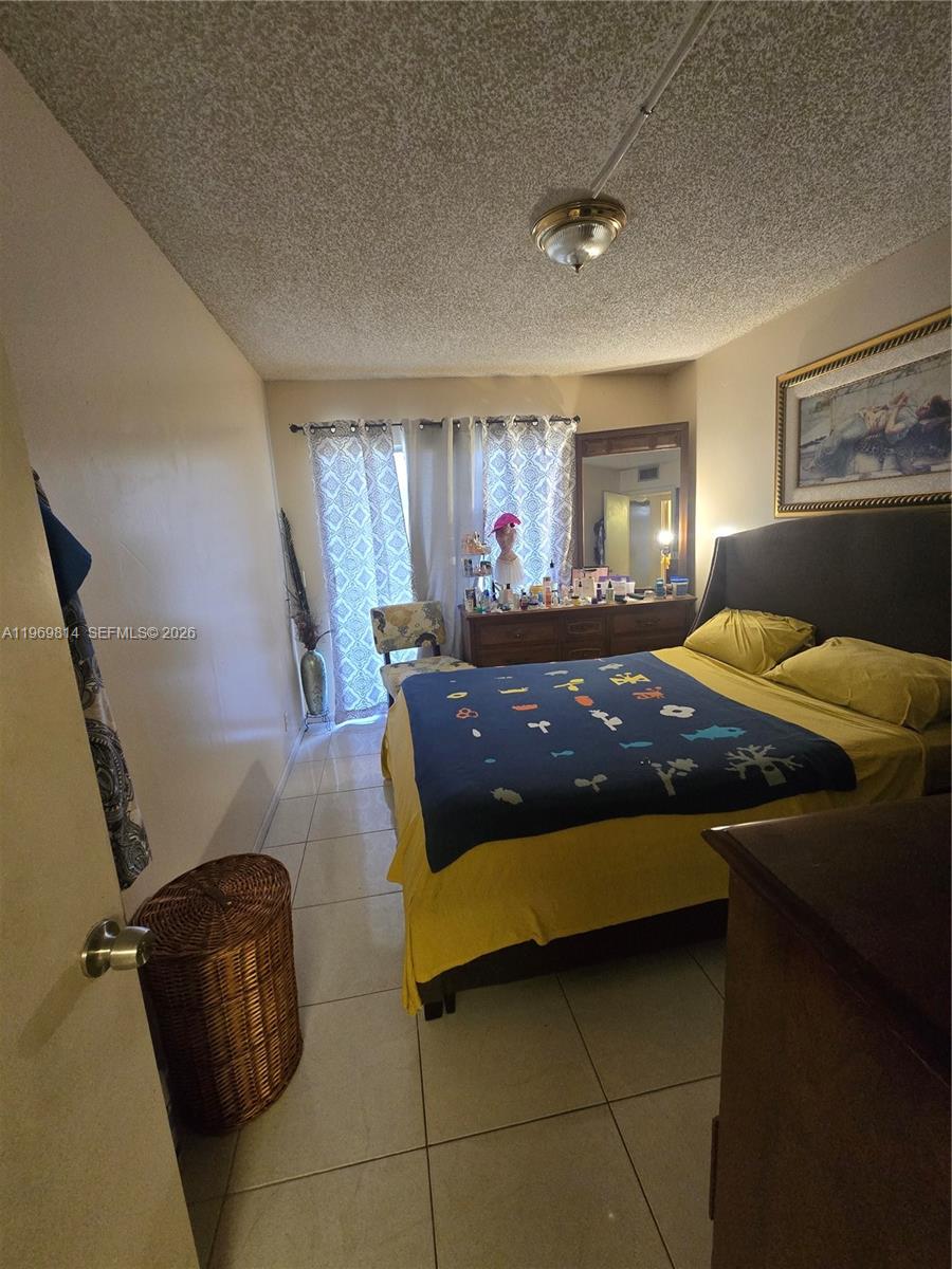 NEW HAMPTON AT CENTURY VI - Residential Lease