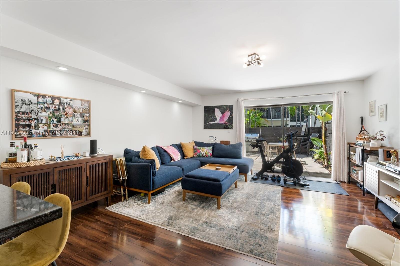 GROVE PARADISE CONDO - Residential