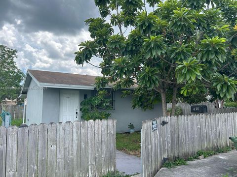 Photo of 430 SW 6th St, Homestead, FL 33030 (MLS # A11889006)