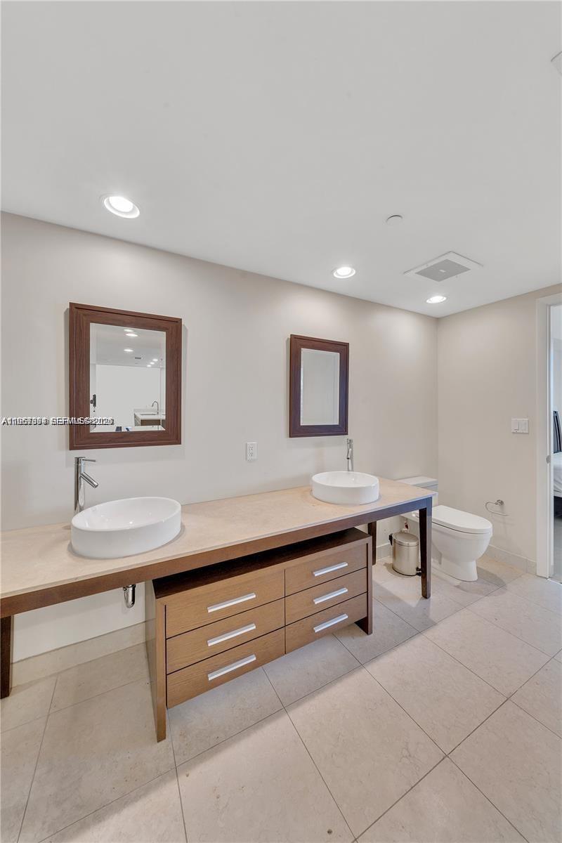 ICONBRICKELL CONDO NO 1 - Residential Lease
