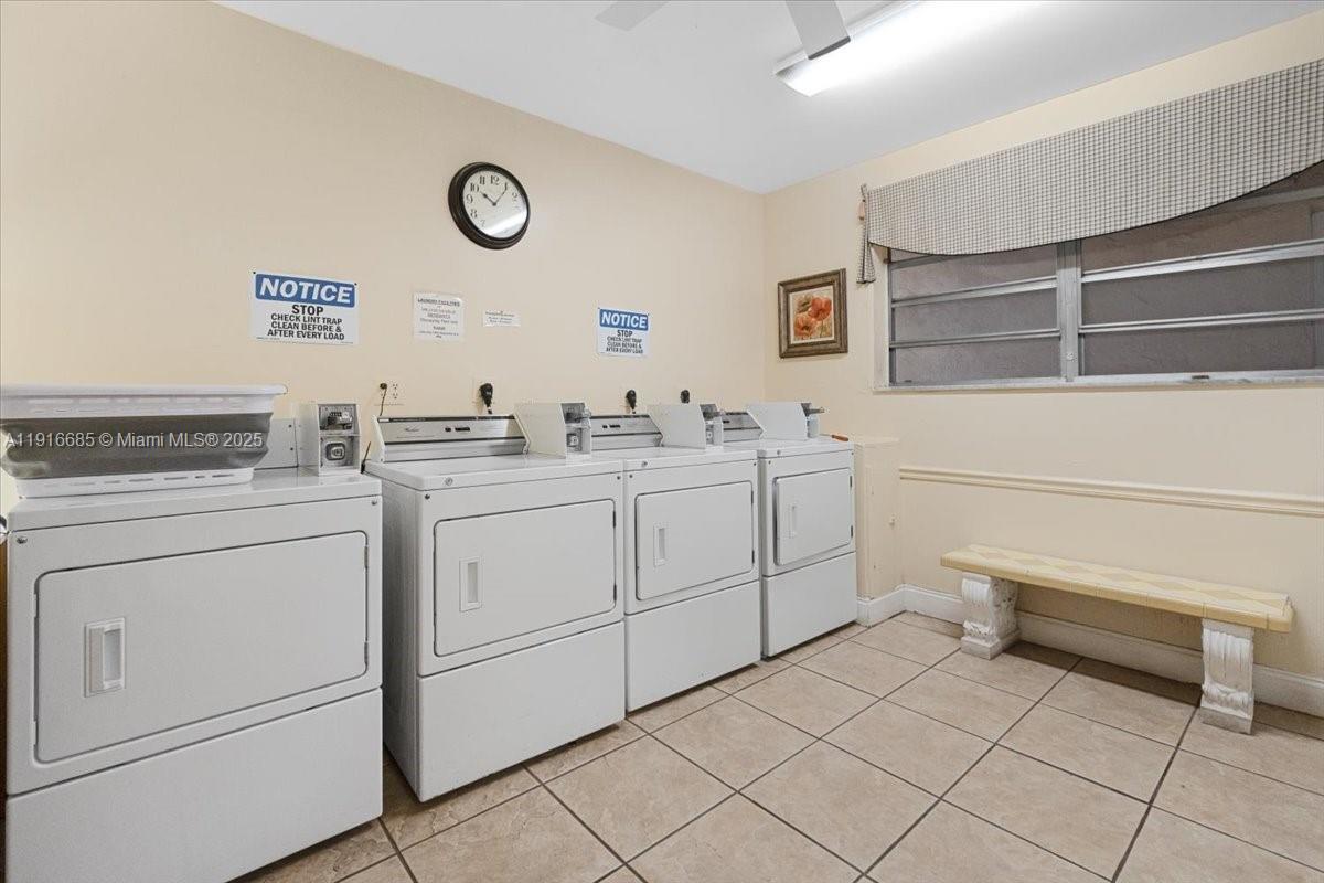 CRYSTAL LAKE CONDO 4100 - Residential