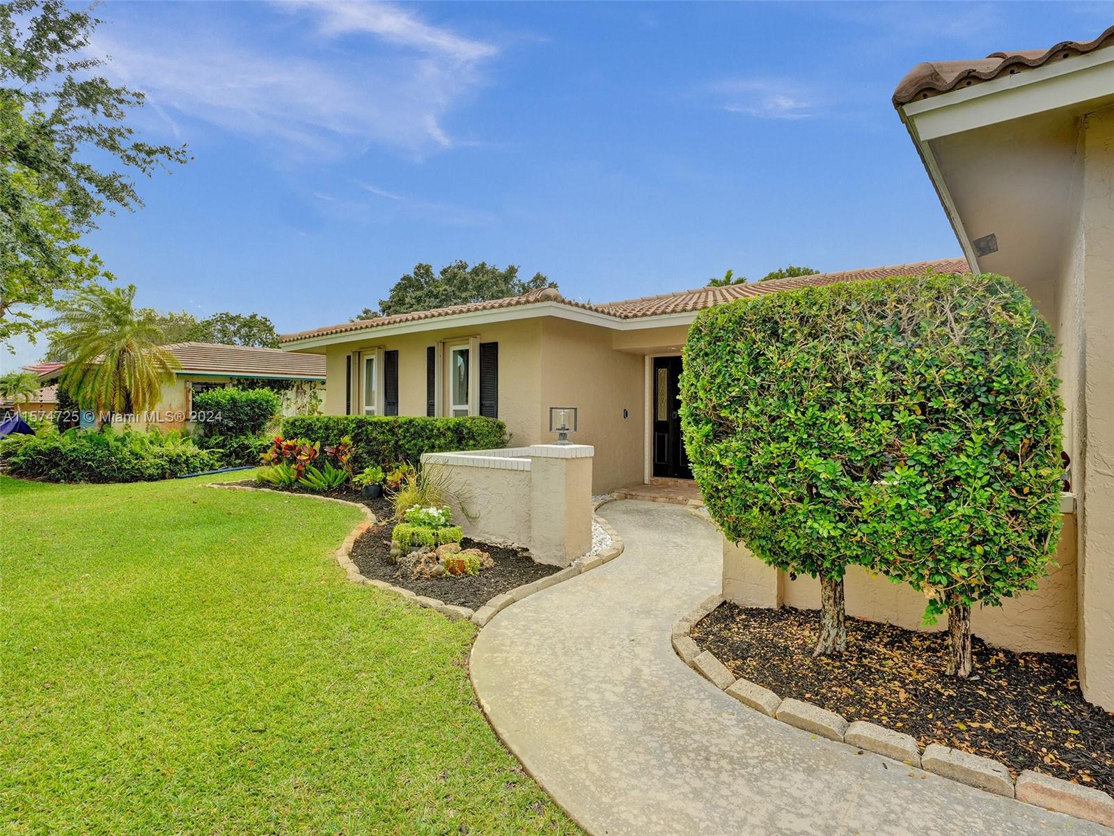 RAMBLEWOOD SOUTH - Residential