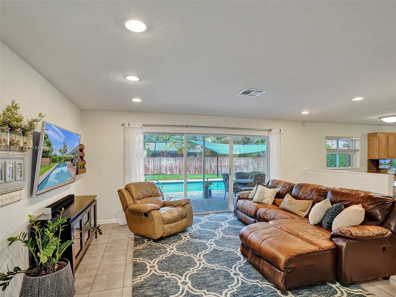 RAMBLEWOOD SOUTH - Residential