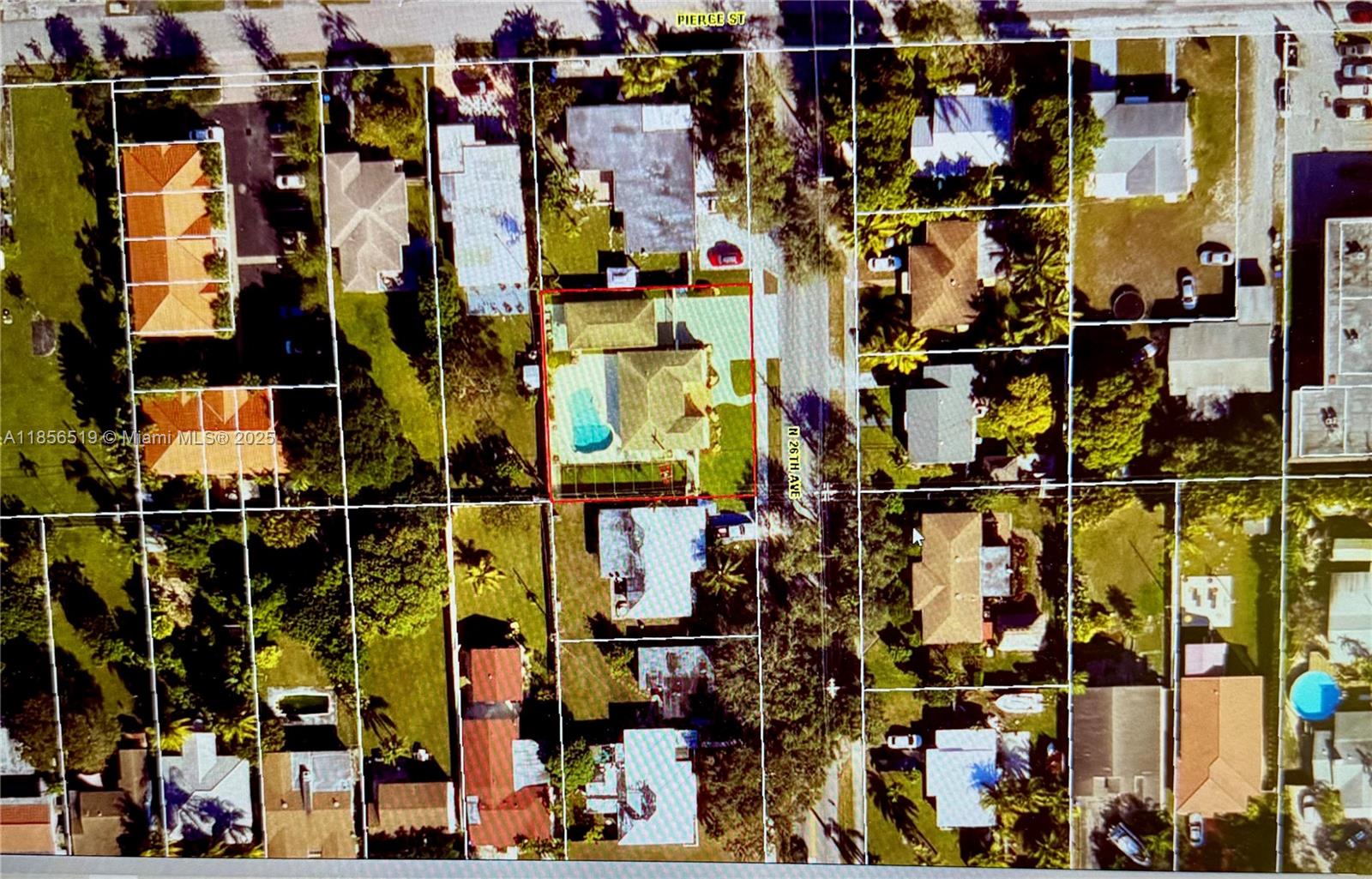 HOLLYWOOD LITTLE RANCHES - Residential