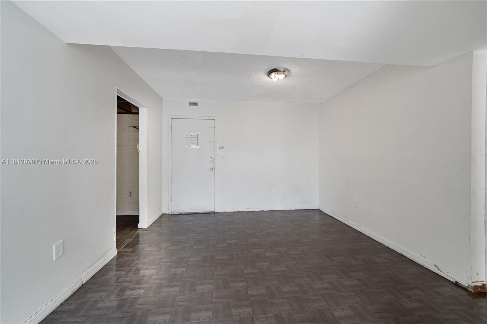 THREE HORIZONS EAST CONDO - Residential