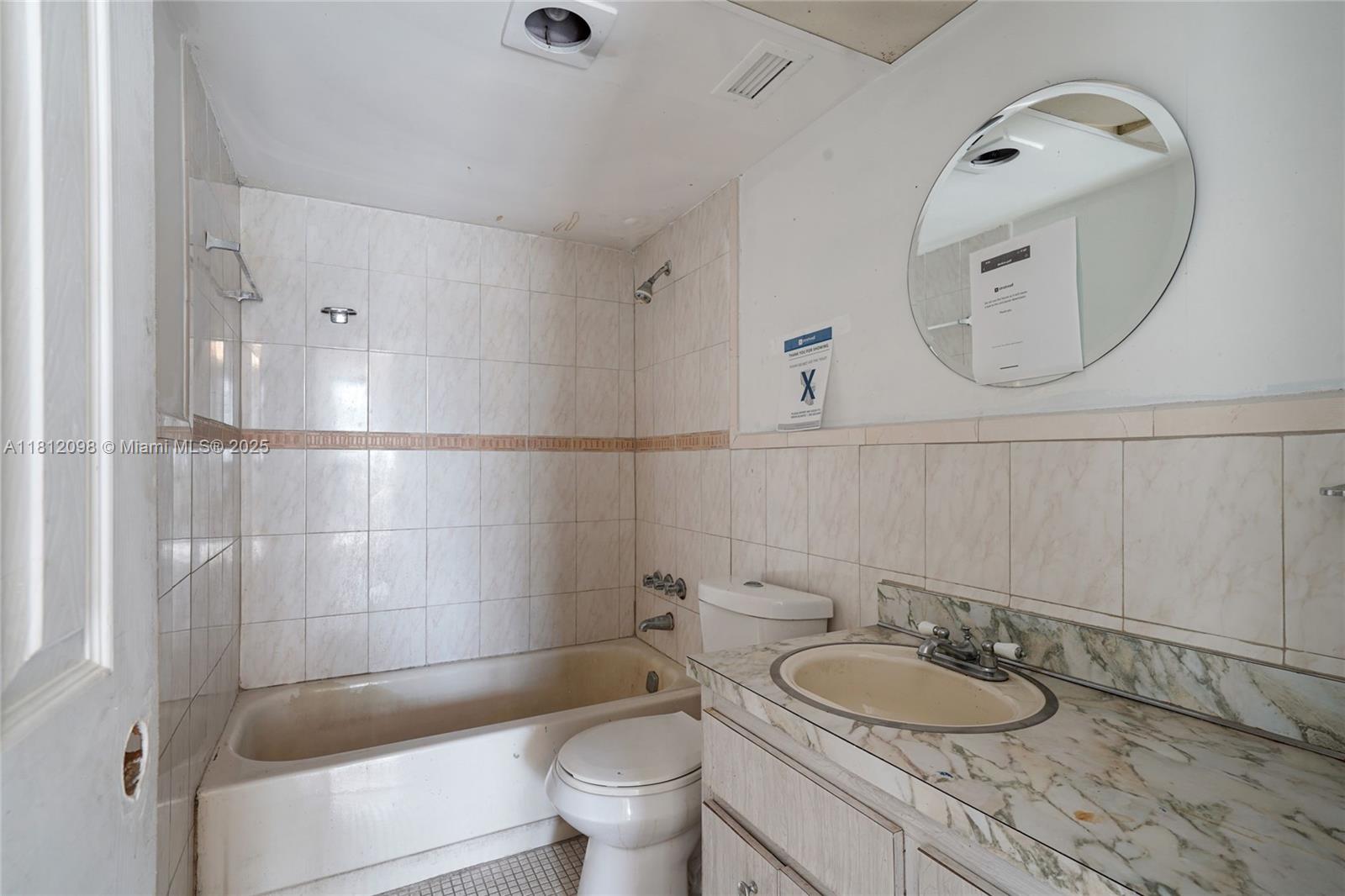 THREE HORIZONS EAST CONDO - Residential