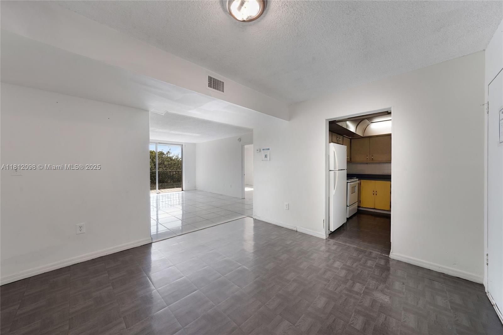 THREE HORIZONS EAST CONDO - Residential