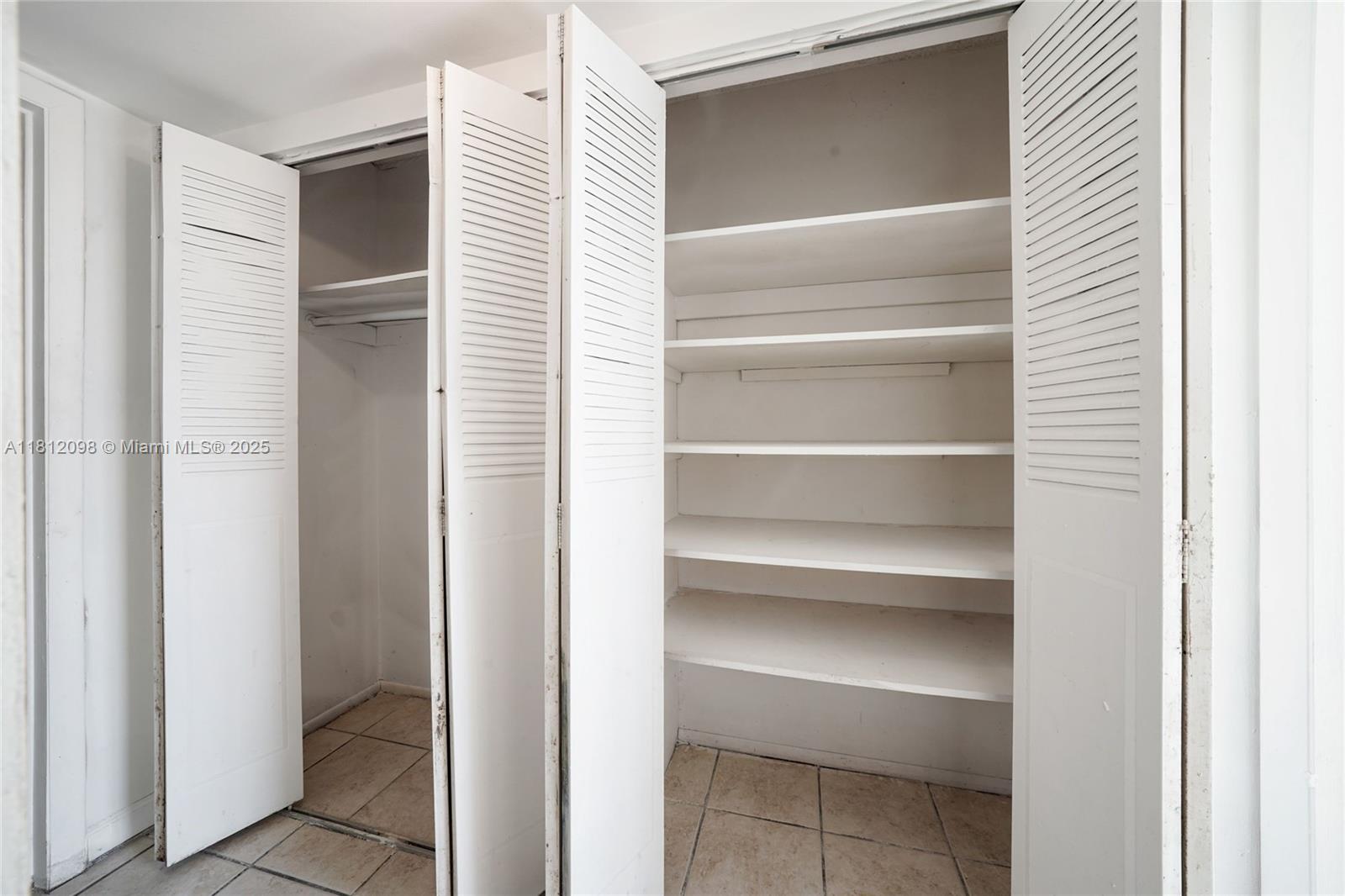 THREE HORIZONS EAST CONDO - Residential