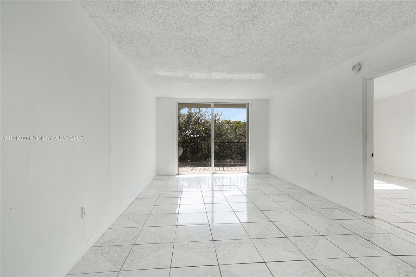 THREE HORIZONS EAST CONDO - Residential