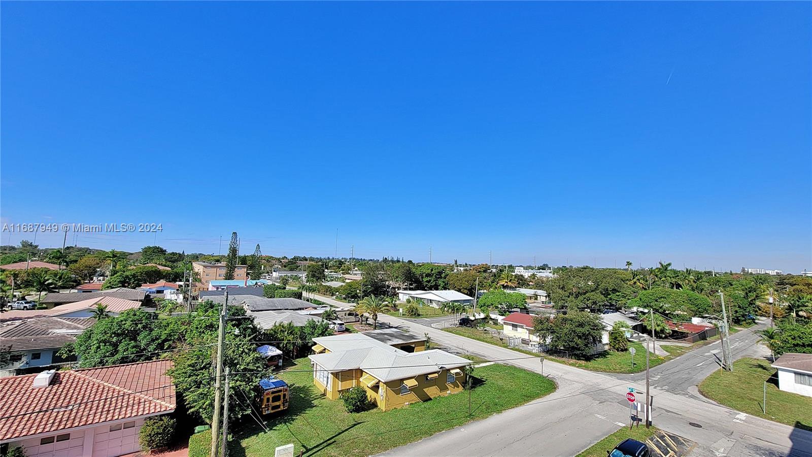FIRST GULFSTREAM GARDEN C - Residential