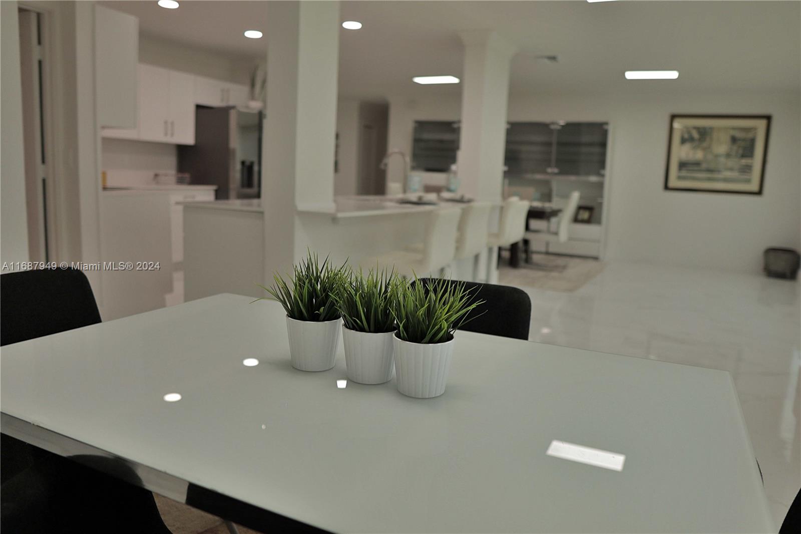 FIRST GULFSTREAM GARDEN C - Residential
