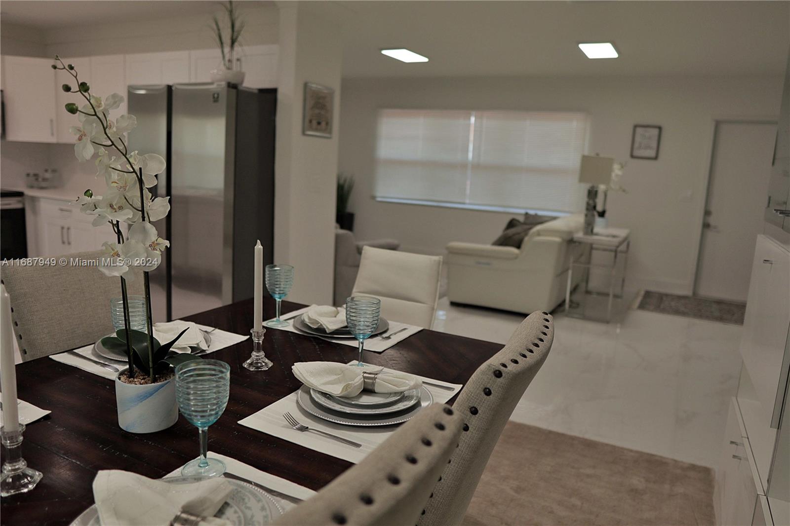 FIRST GULFSTREAM GARDEN C - Residential