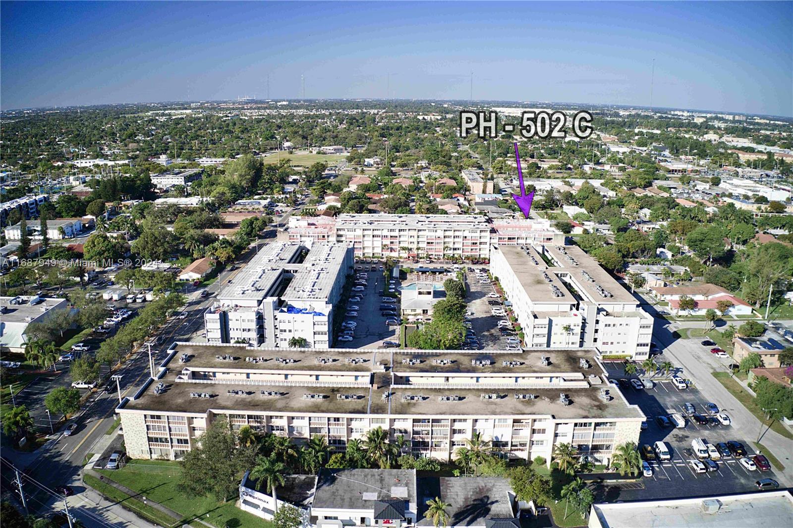 FIRST GULFSTREAM GARDEN C - Residential