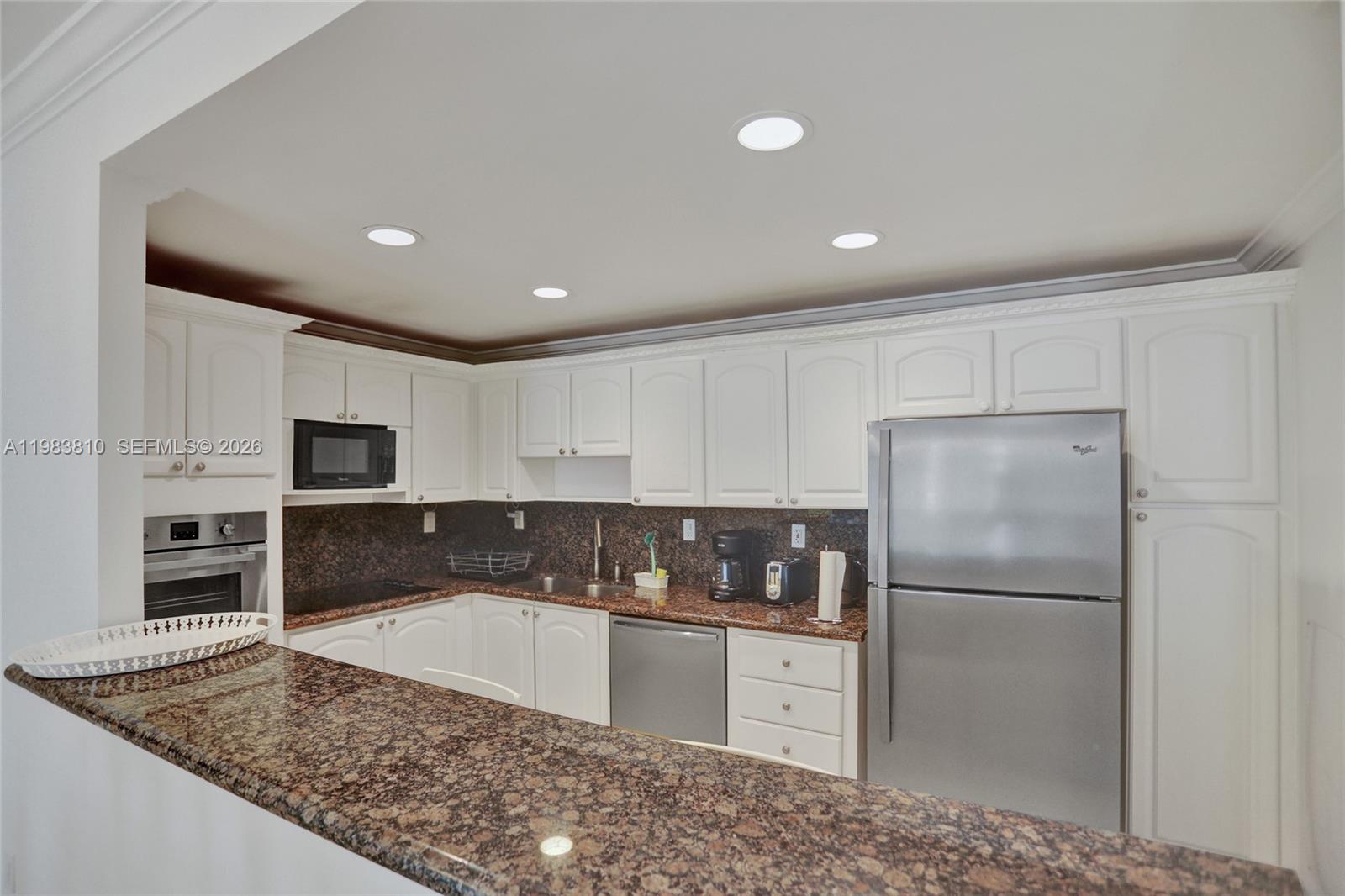 OCEANVIEW BUILDING A COND - Residential Lease