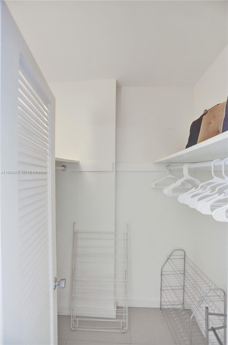 OCEANVIEW BUILDING A COND - Residential Lease