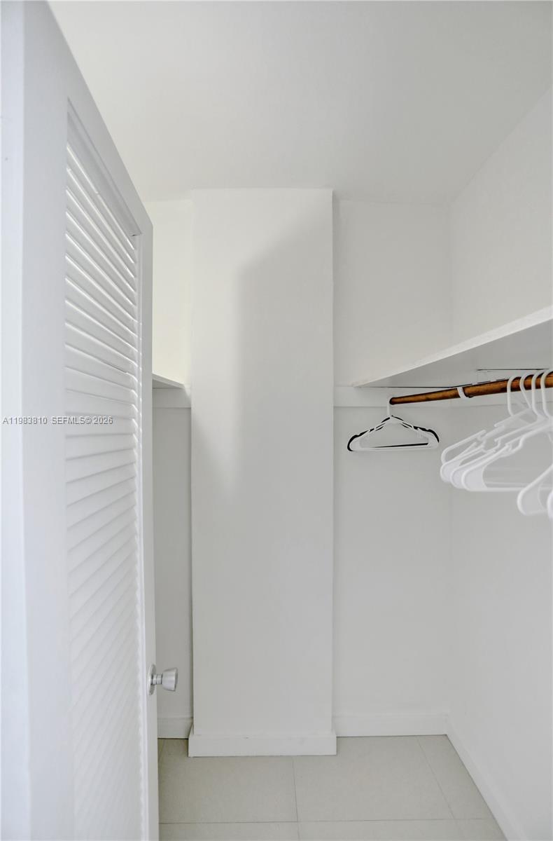 OCEANVIEW BUILDING A COND - Residential Lease