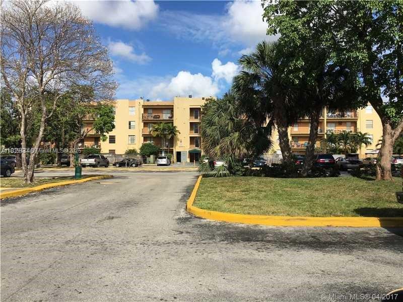 Great and Spacious 2-Bed, 2-Bath Condo in Westland Garden Community. In West Hialeah. This centrally located property is close to Palmetto Expressway, Westland Mall, Palmetto Hospital, supermarkets, schools, stores, restaurants, and much more. New kitchen countertop. Wide private balcony, new building roof (2024). Very un-expensive HOA Fee: $337 a month plus $148.45 Special Assessment. City water, waste management and access to amenities: pool, tennis court, clubhouse, and laundry facilities in the same floor. Great for Investors. Motivated seller—bring your offers!