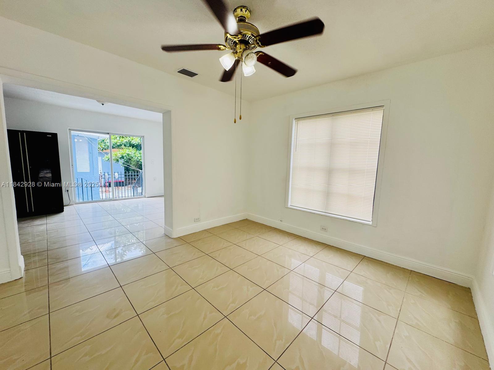 1060 NW 116th St 1