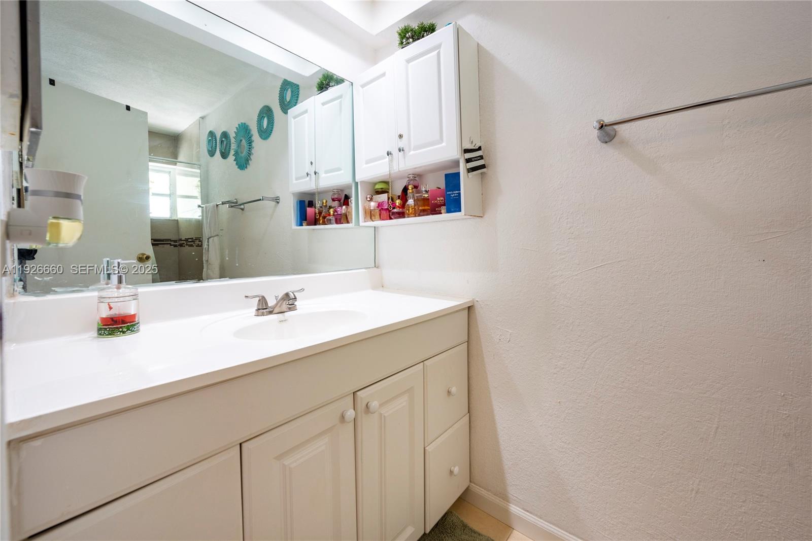 SUNRISE GOLF VILLAGE SEC - Residential