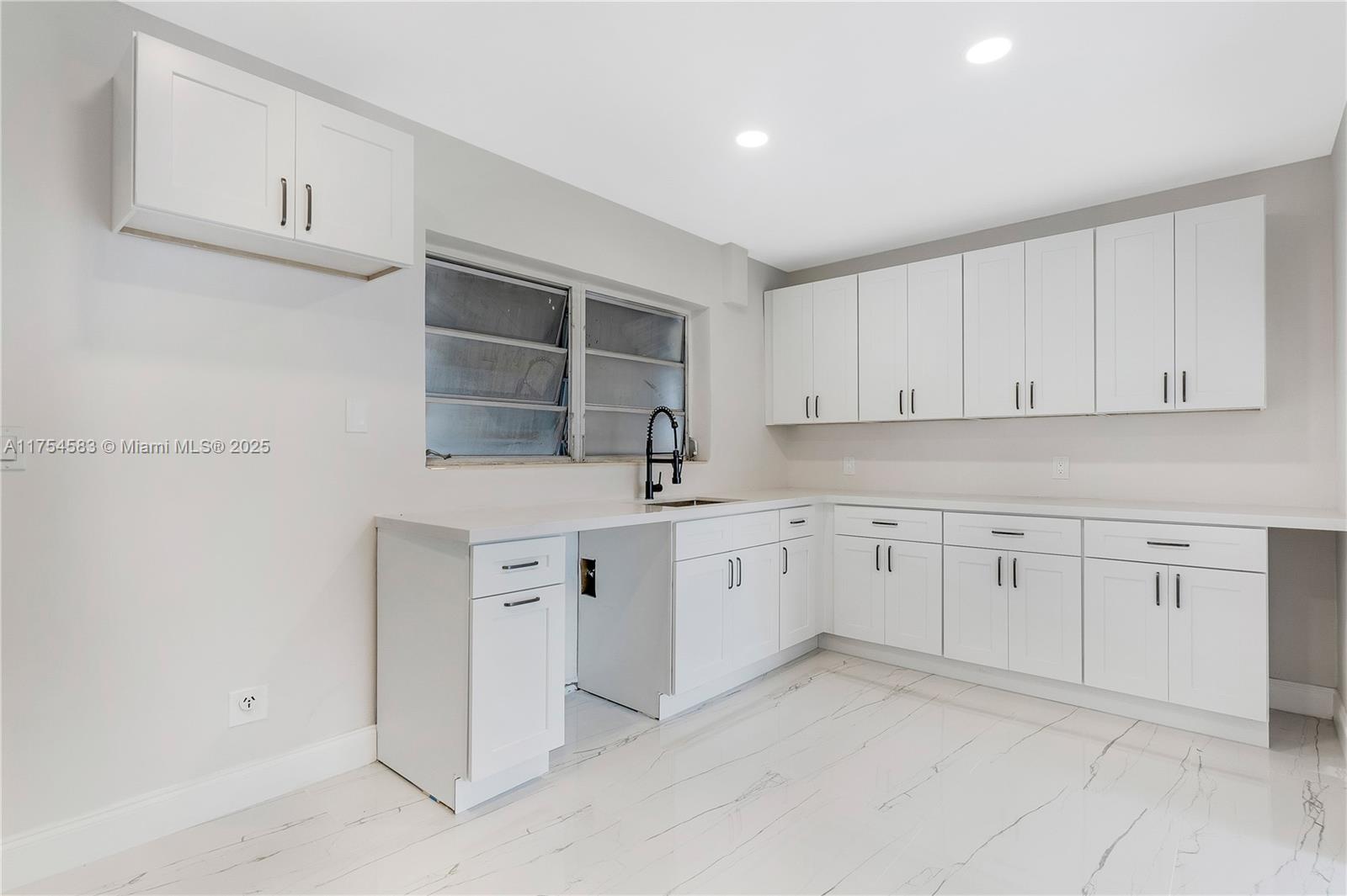 EAST LIBERTY CITY HOMESIT - Residential Lease