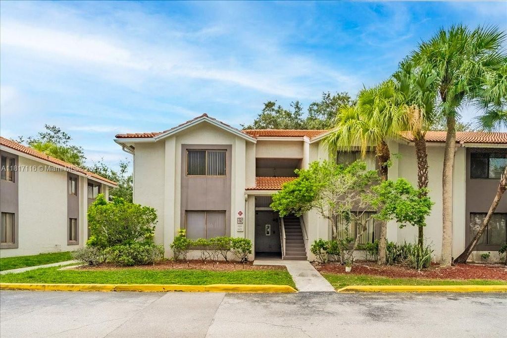 Photo of 8423 coral Lake #8423, Coral Springs, FL 33065 (MLS # A11817116)