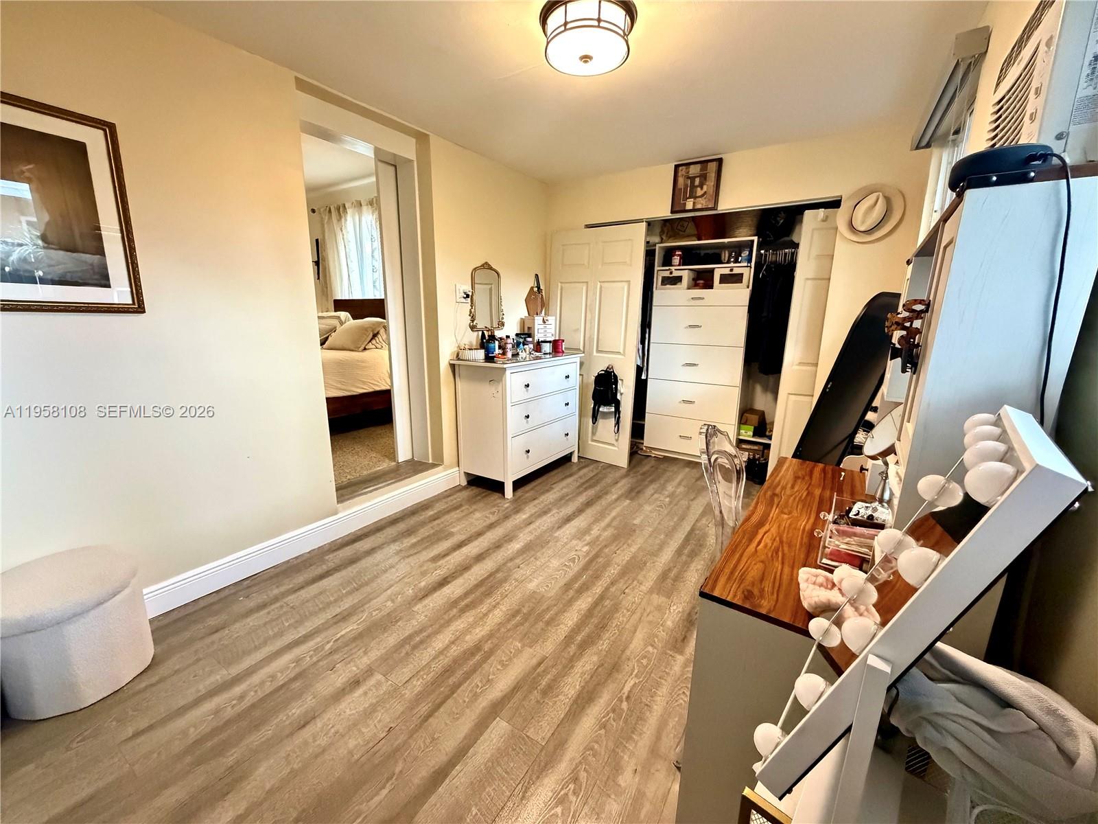 LAKE FOREST SEC 4 - Residential Lease