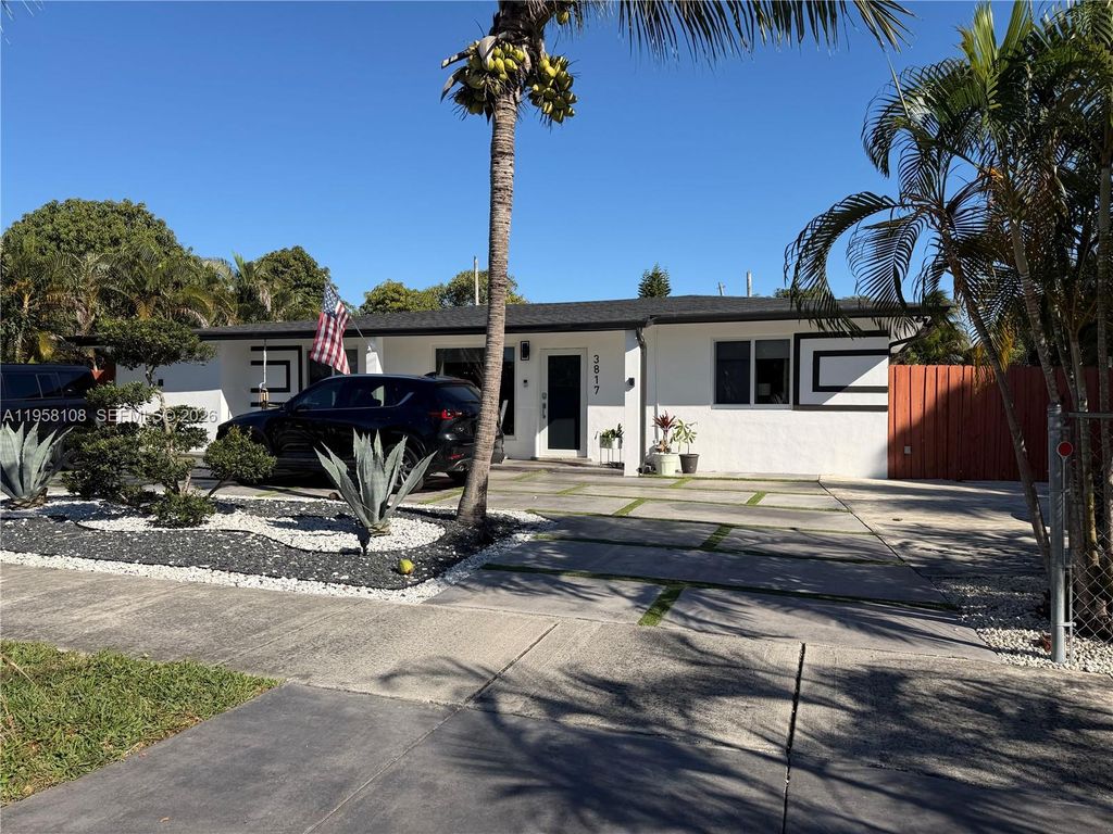 Photo of 3817 SW 33rd Ct #3817, West Park, FL 33023 (MLS # A11958108)