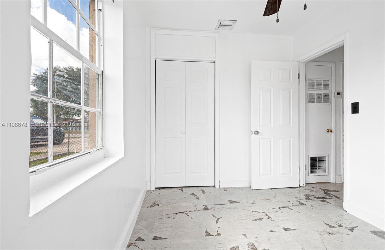 GOLDEN HIGHLANDS EST - Residential