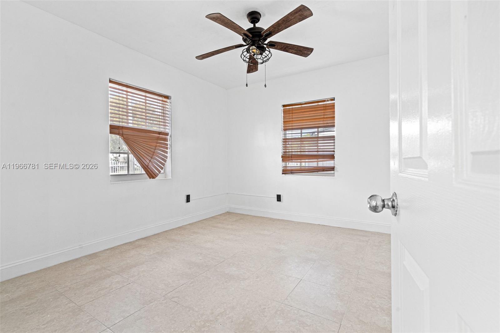 GOLDEN HIGHLANDS EST - Residential