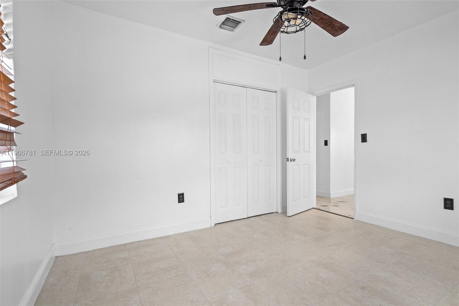 GOLDEN HIGHLANDS EST - Residential