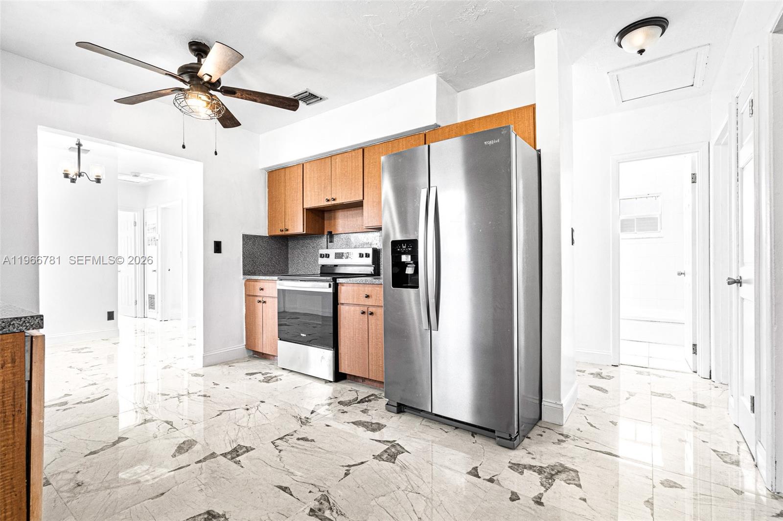 GOLDEN HIGHLANDS EST - Residential