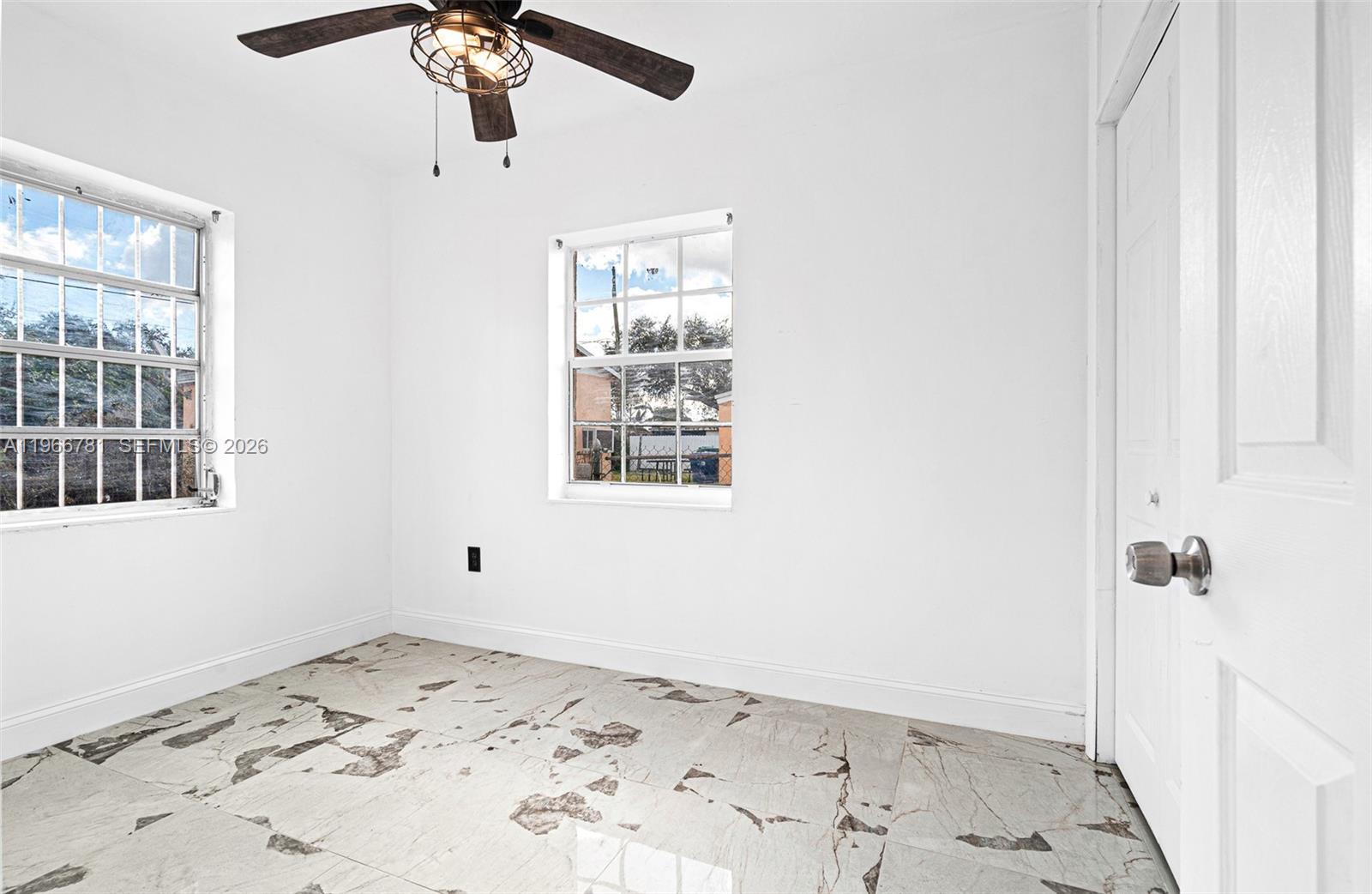 GOLDEN HIGHLANDS EST - Residential