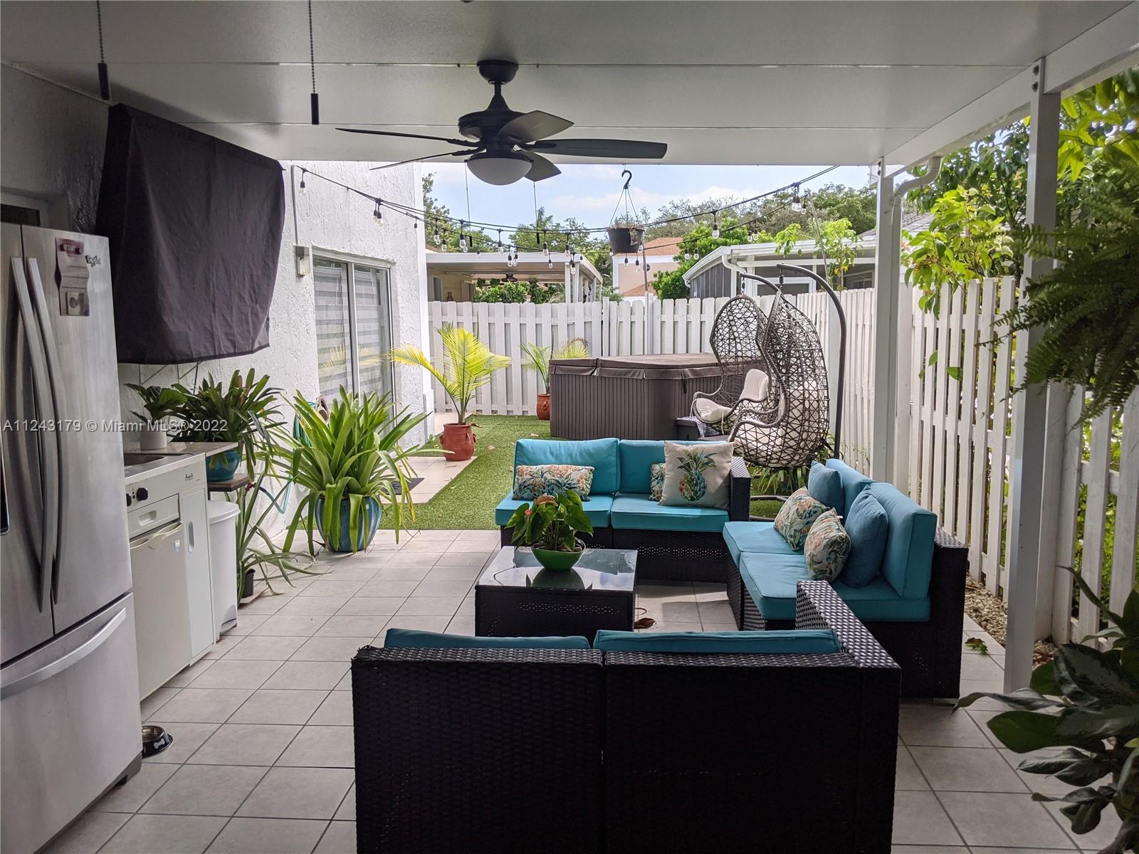 LAKES BY THE BAY SEC 5 - Residential