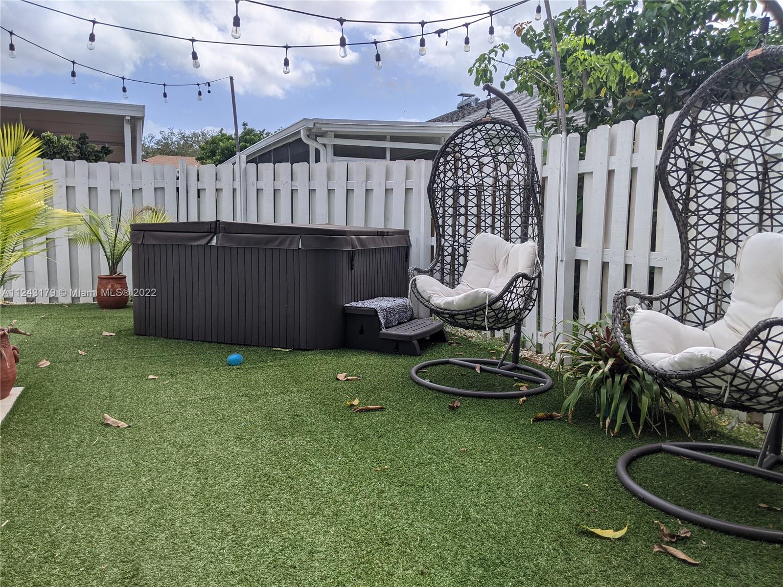 LAKES BY THE BAY SEC 5 - Residential