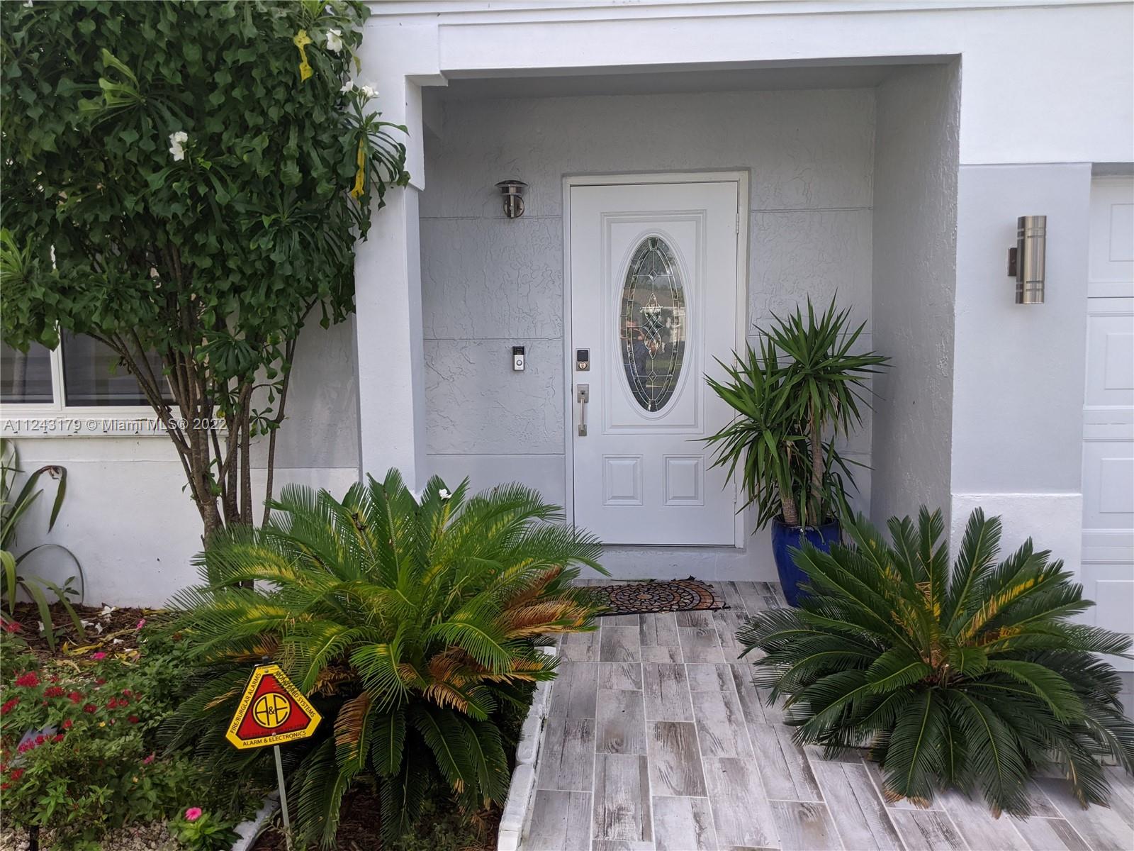 LAKES BY THE BAY SEC 5 - Residential