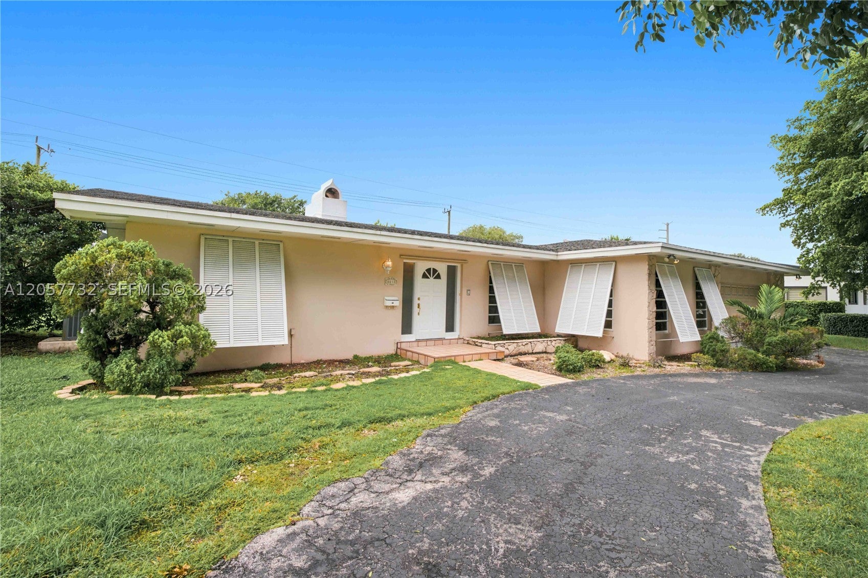 8010 SW 139th Ter