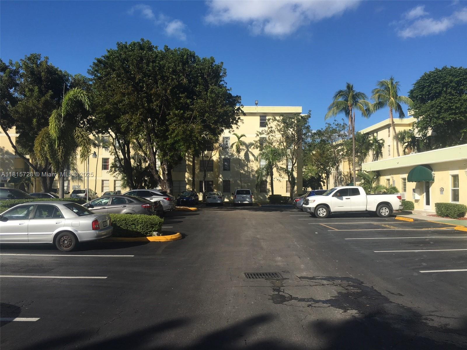 Rental Property at 1875 W 56th St 111, Hialeah, Miami-Dade County, Florida - Bedrooms: 2 
Bathrooms: 1  - $2,050 MO.