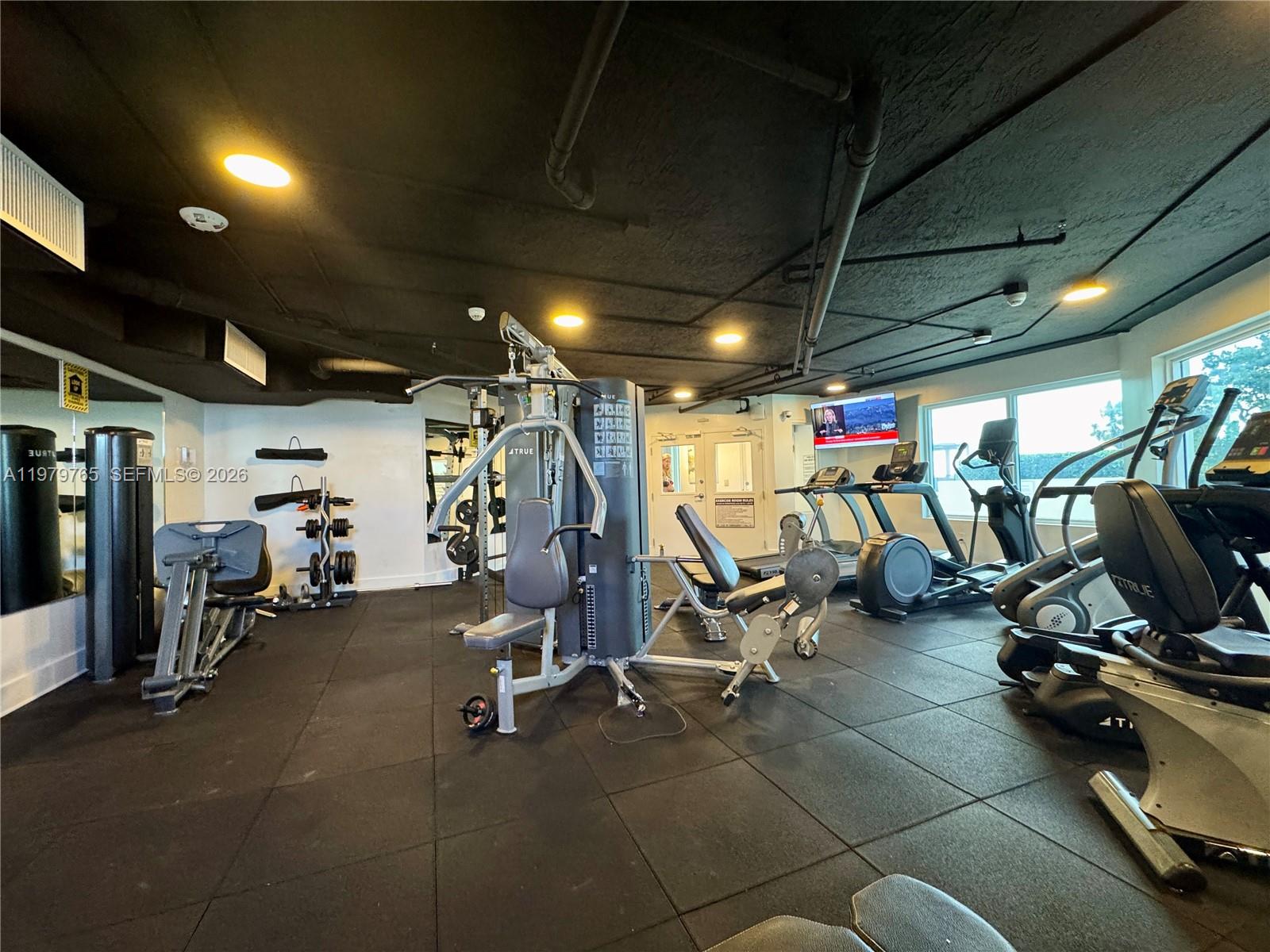 ST TROPEZ OCEAN CONDO - Residential Lease