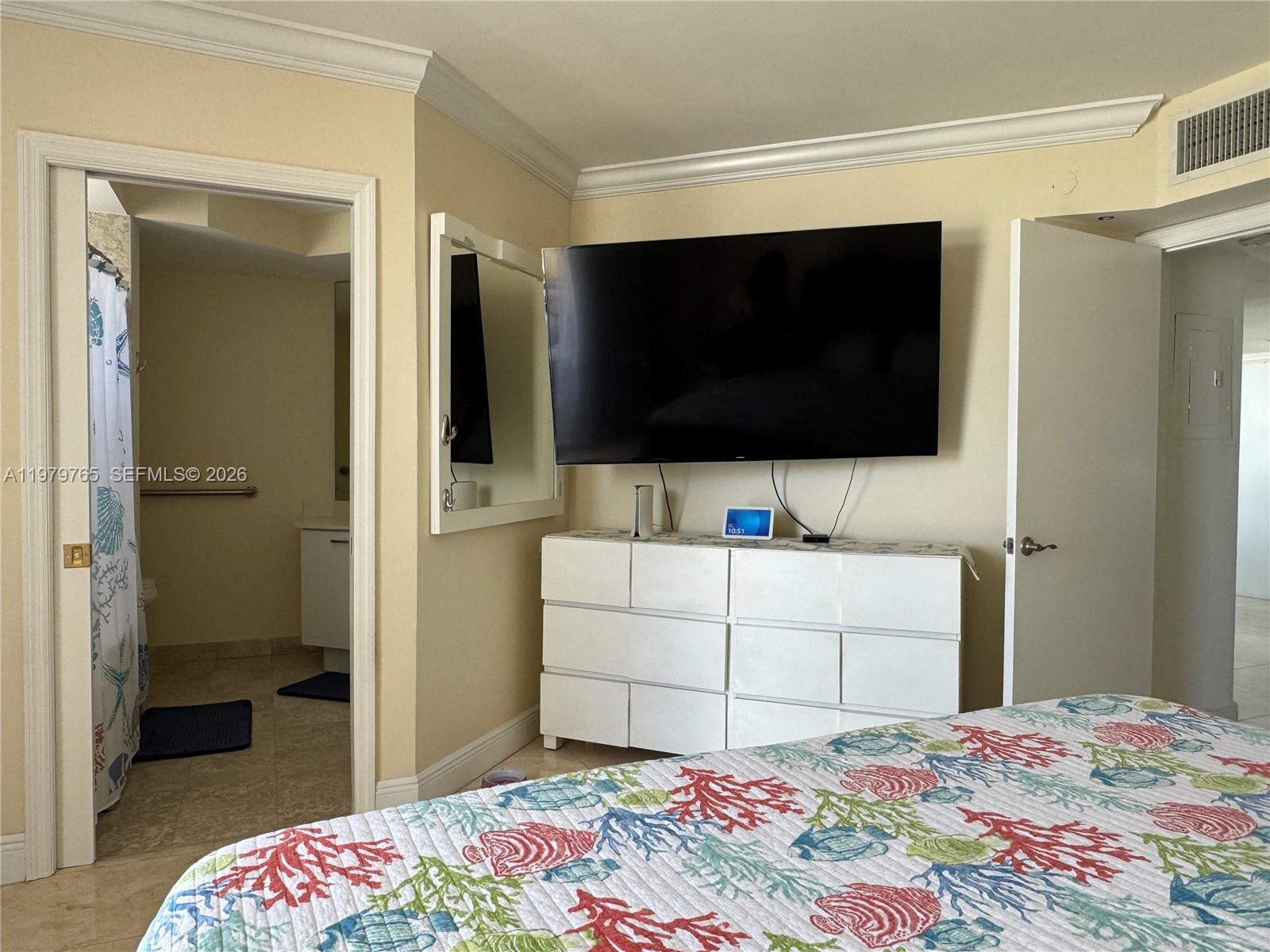 ST TROPEZ OCEAN CONDO - Residential Lease