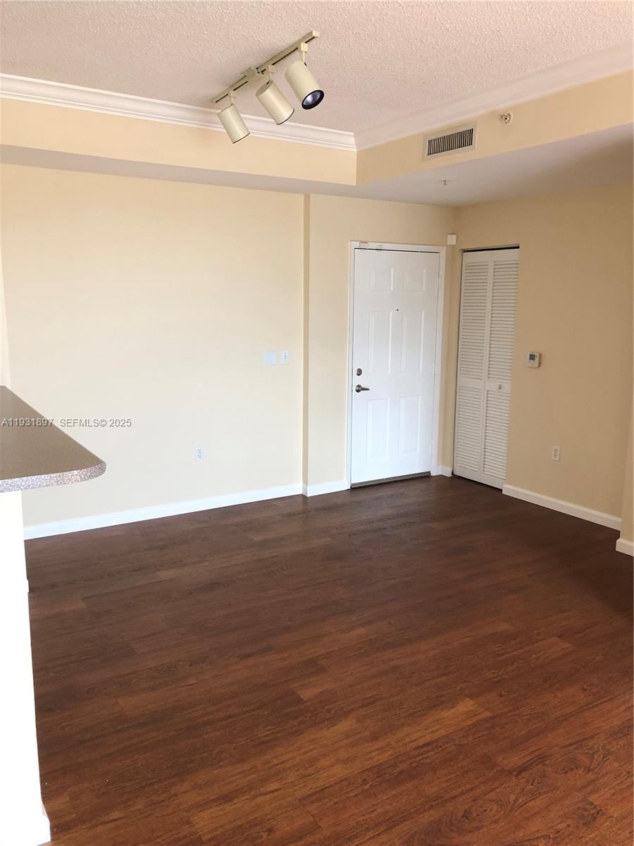 REGENT PARK CONDO - Residential Lease