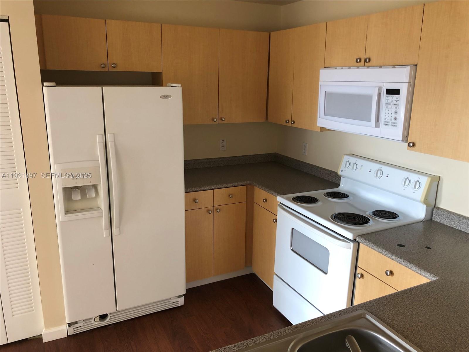 REGENT PARK CONDO - Residential Lease
