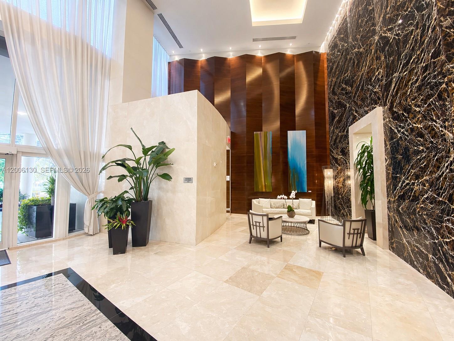 15811 Collins Ave 3805