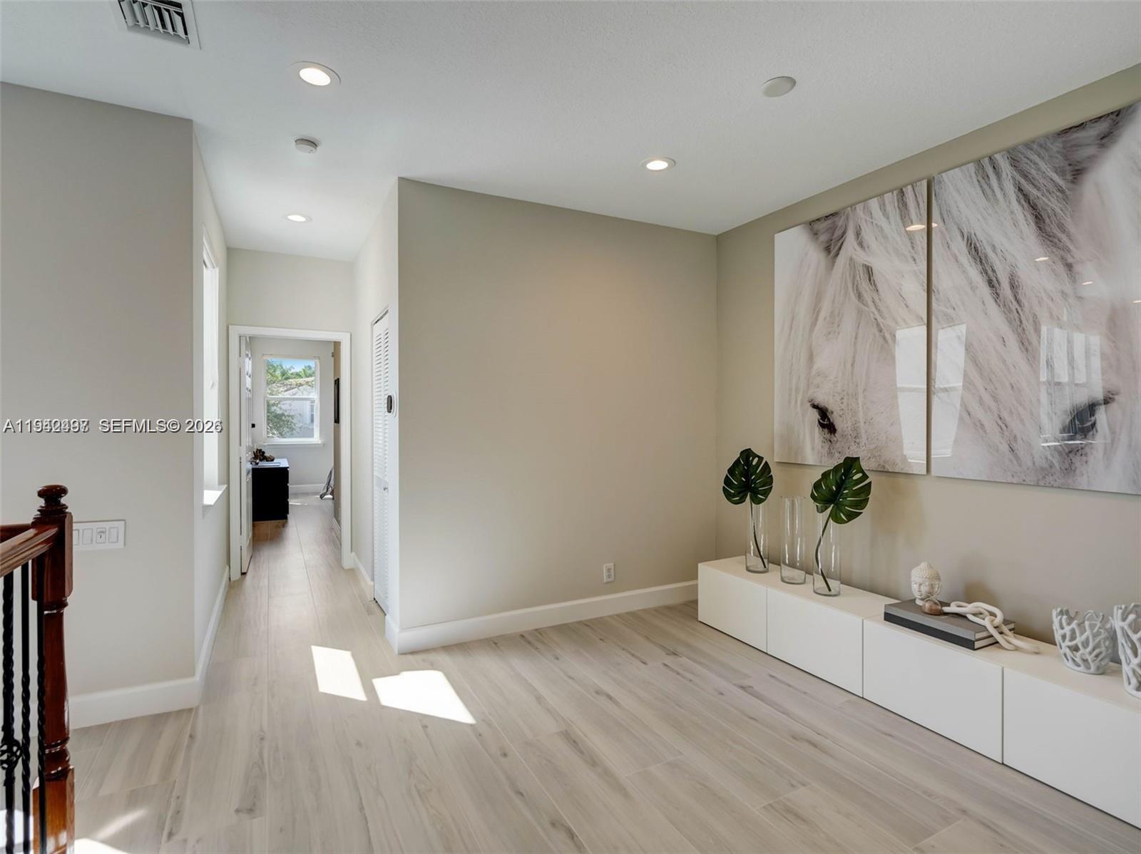 THREE ISLANDS 3RD SECTION - Residential