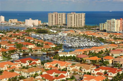 Photo of 963 S Harbor Vw S, Hollywood, FL 33019 (MLS # A11942497)