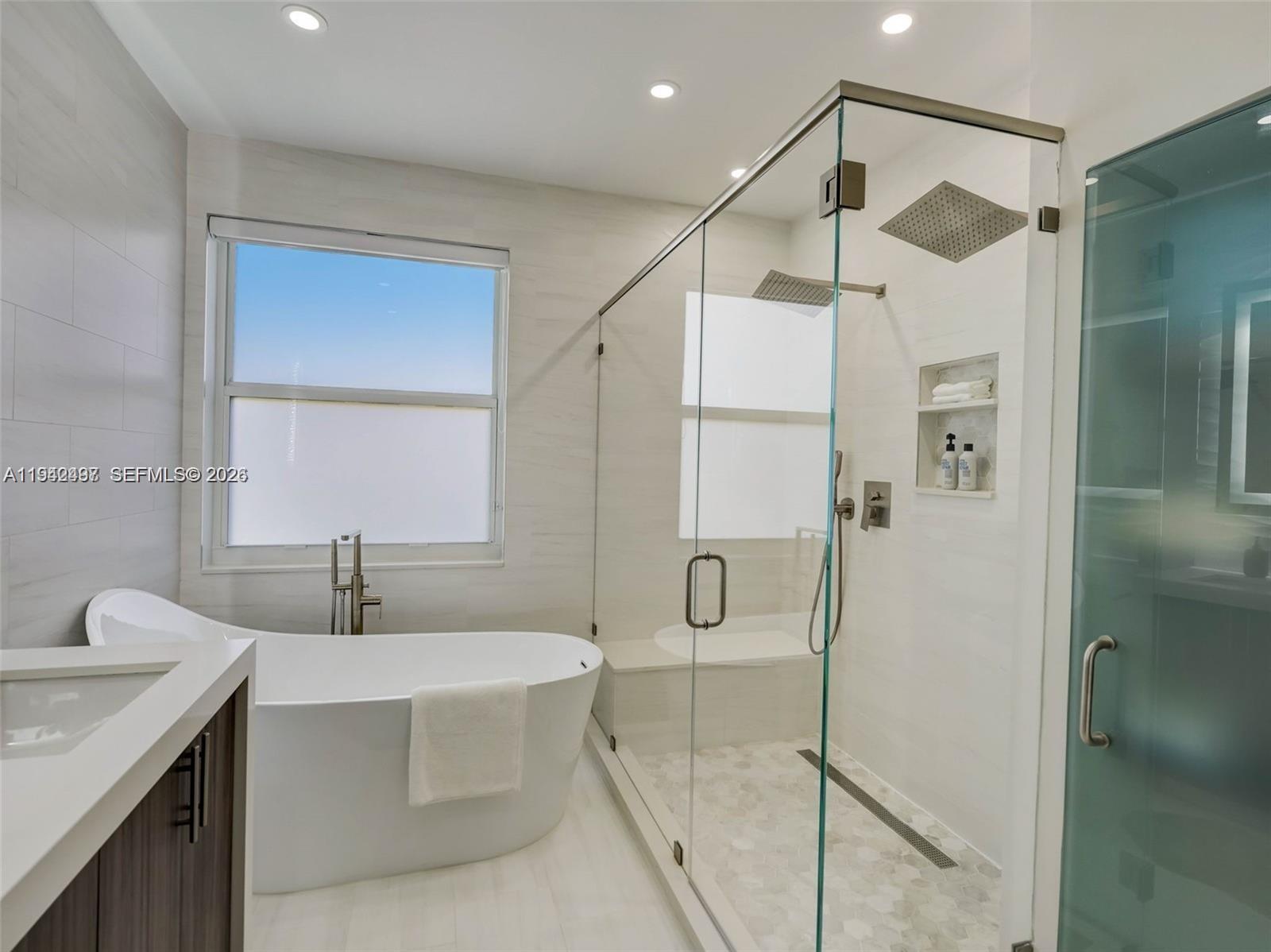 THREE ISLANDS 3RD SECTION - Residential